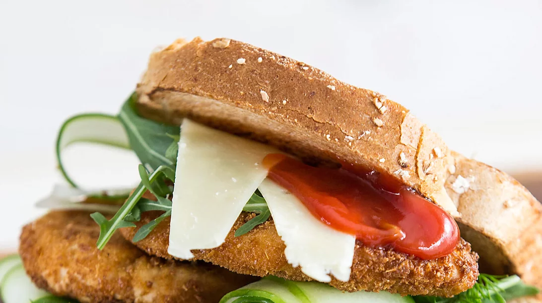 Ψωμί ζέας, οκτάσπορο και ολικής άλεσης σε φέτες από τον Καραμολέγκο!