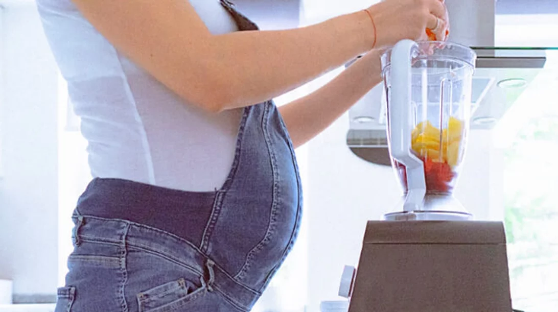 Είμαι έγκυος τι πρέπει να τρώω και τι όχι: Οι 10 κανόνες που πρέπει να ξέρουν οι μέλλουσες μαμάδες