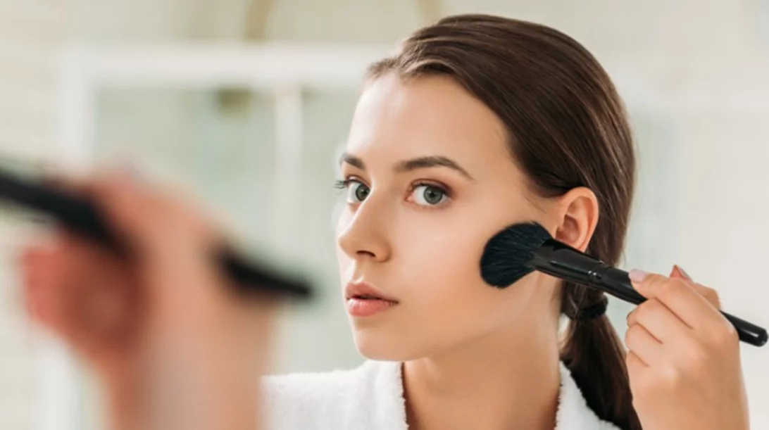 7 λάθη στο μακιγιάζ που βλέπει ΑΚΟΜΑ και ο σύντροφός σου