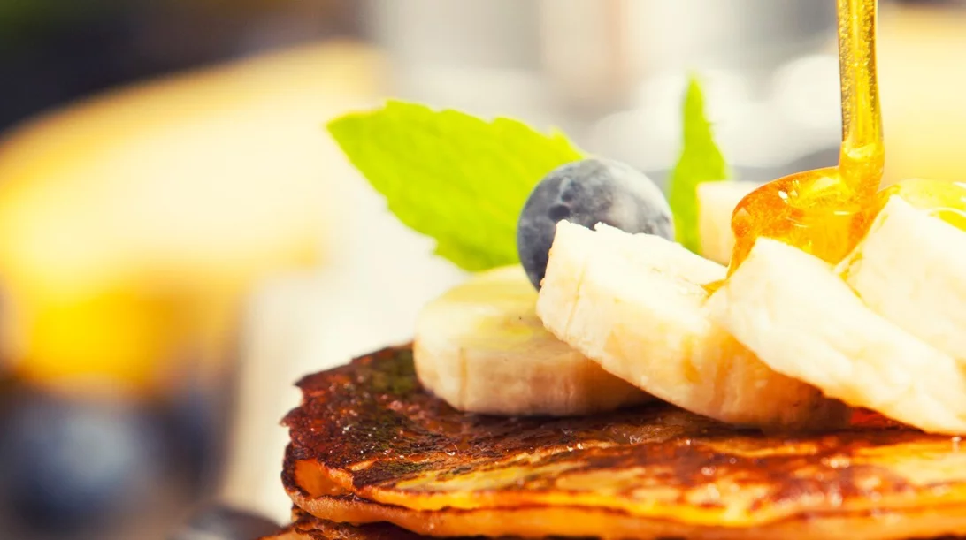 Τούρτα από κρέπες: Φτιάξε κρέπες με αλεύρι σικάλεως χωρίς ζάχαρη