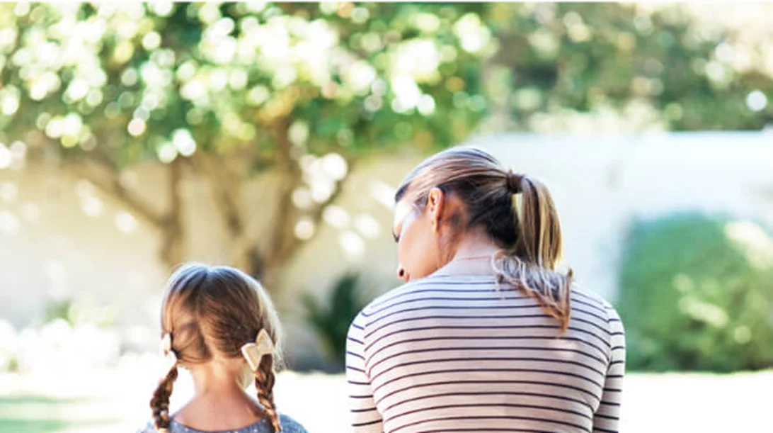Παιδί εκτός γάμου: Τα δικαιώματα και οι υποχρεώσεις των γονιών προς το παιδί τους