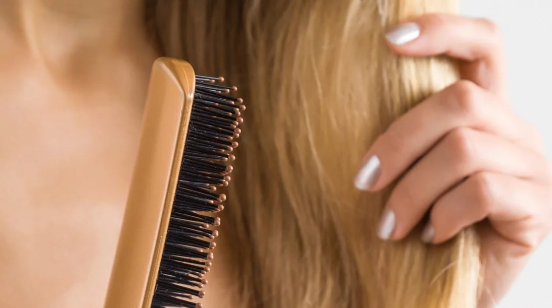 Ξηρά μαλλιά: Οι ένοχοι και οι σωτήρες