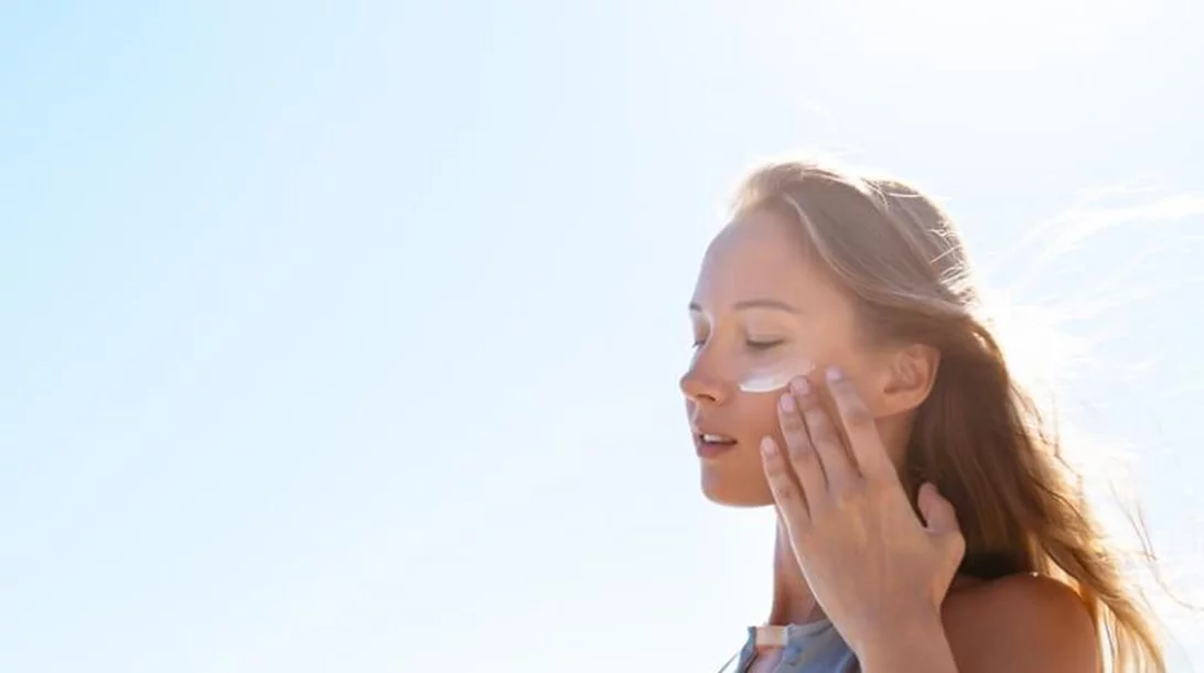 Τι αντηλιακό προσώπου να πάρω; Έτσι θα καταλάβεις ποιο είναι το ιδανικό για εσένα