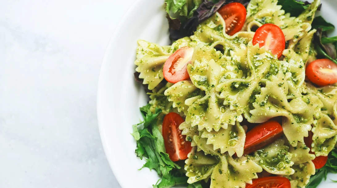 3 καλοκαιρινά γεύματα που μπορείς να ετοιμάσεις μόλις σε 10 λεπτά