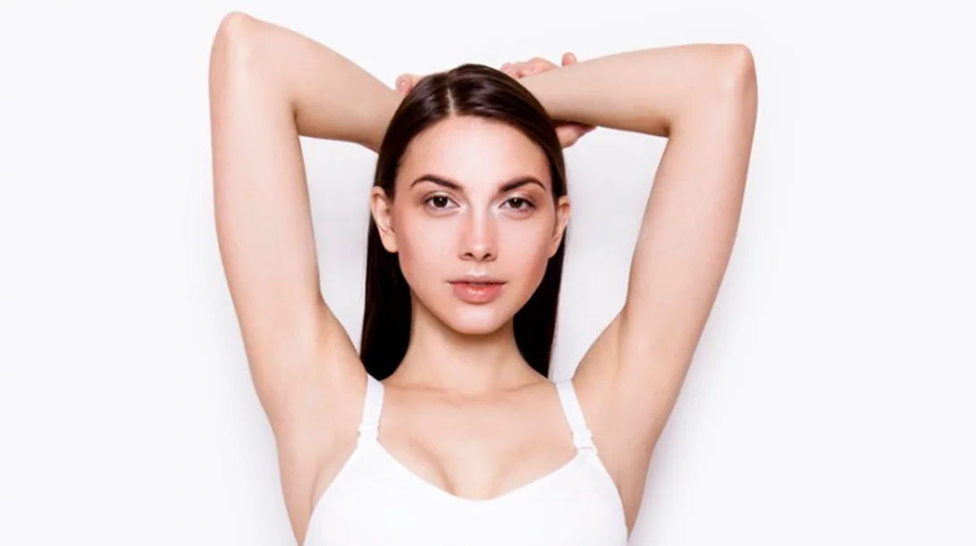 Κρυολιπόλυση: Τι είναι, τι υπόσχεται, πότε θα δεις αποτέλεσμα;