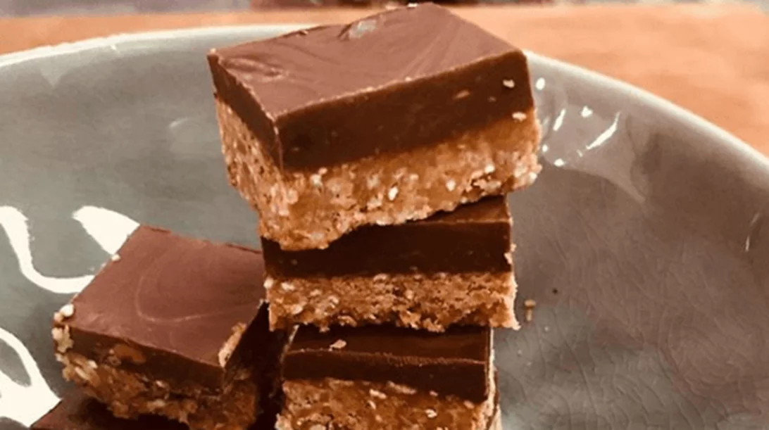 Συνταγή για μπάρες ενέργειας με ταχίνι και φαγόπυρο από τη Δέσποινα Βανδή