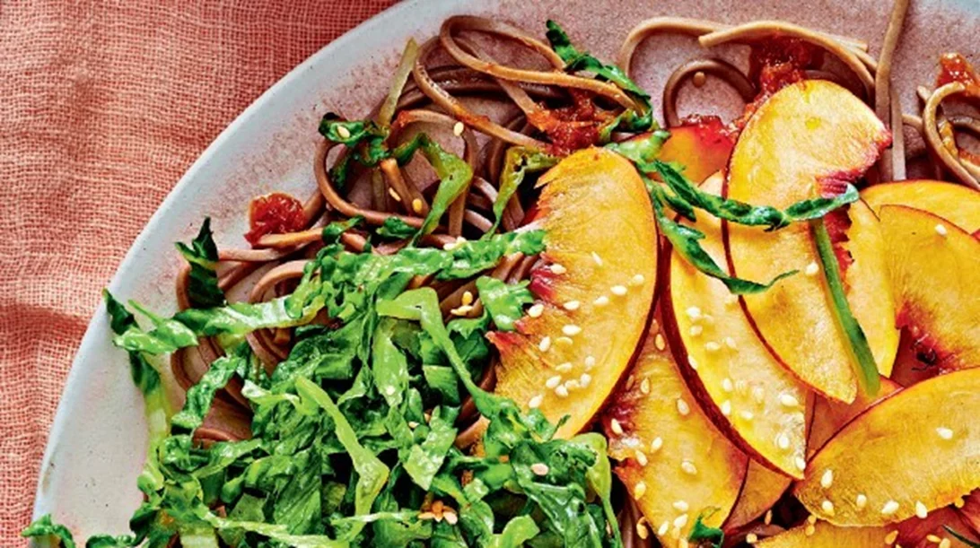 Συνταγή για noodles: Παγωμένα γλυκόξινα soba noodles