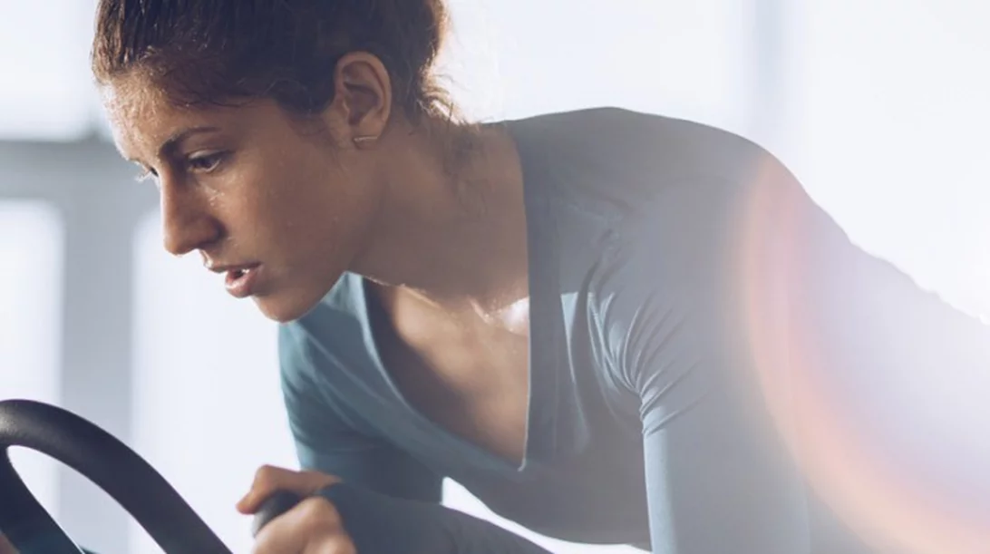 Με αυτό το πρόγραμμα spinning θα κάψεις 500 θερμίδες σε λιγότερο από 1 ώρα