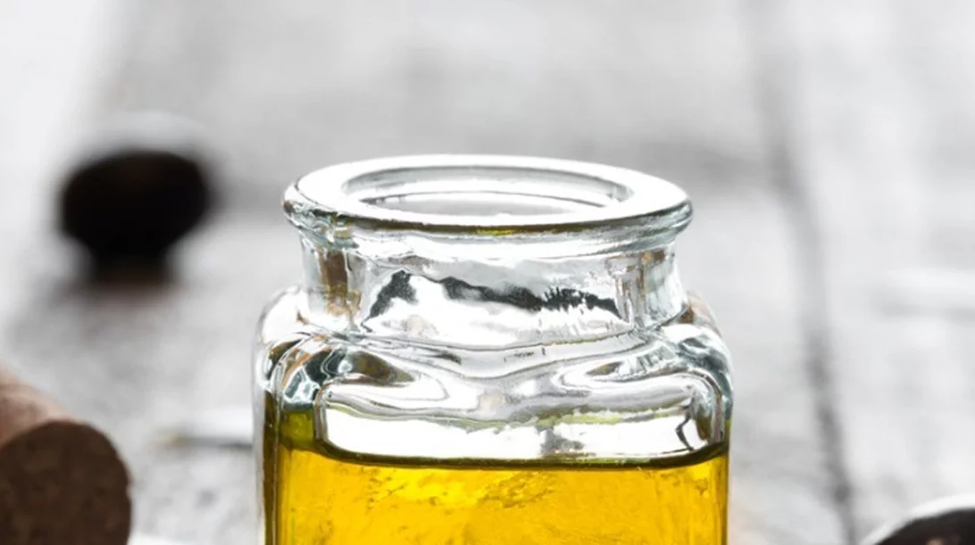 Θέλεις καλύτερη υγεία, ευεξία και μακροζωία; Το ελαιόλαδο είναι η τροφή που αποδεδειγμένα σε κάνει πιο υγιή