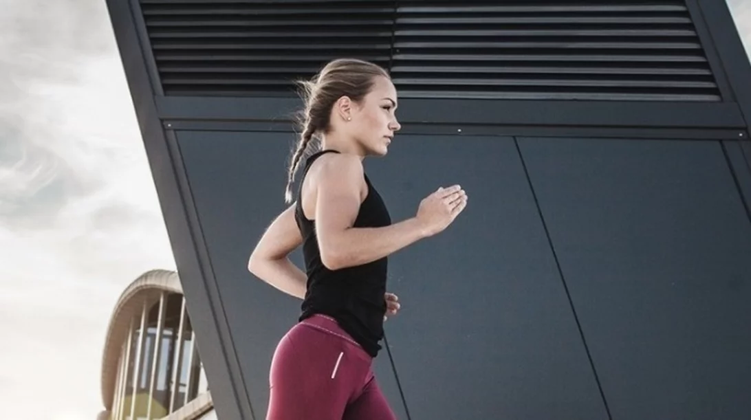 Σκέφτεσαι να ξεκινήσεις προετοιμασία για αγώνα δρόμου; 5 συμβουλές από την Ελληνίδα μαραθωνοδρόμο Γκλόρια Πριβιλέτζιο