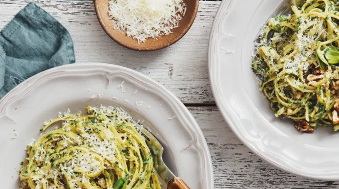 Ποια σάλτσα ταιριάζει καλύτερα με κάθε ζυμαρικό ανάλογα με το σχήμα του;