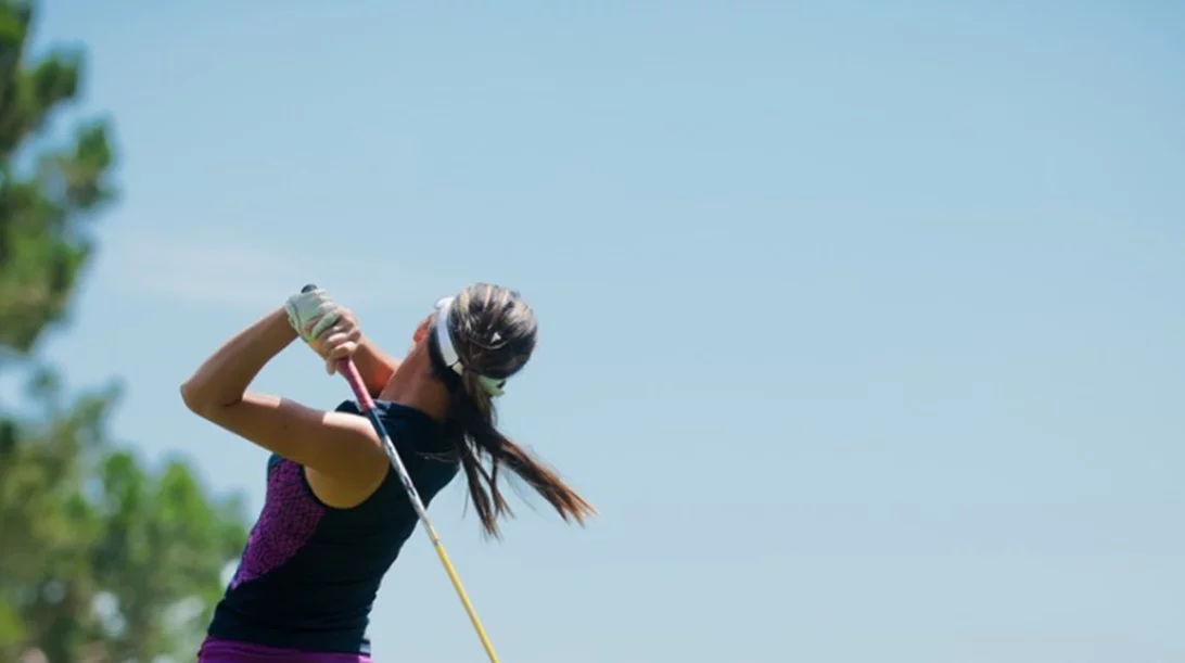 Πάμε για γκολφ; Η άσκηση που καίει πολλές θερμίδες και ΔΕΝ το ξέρεις!