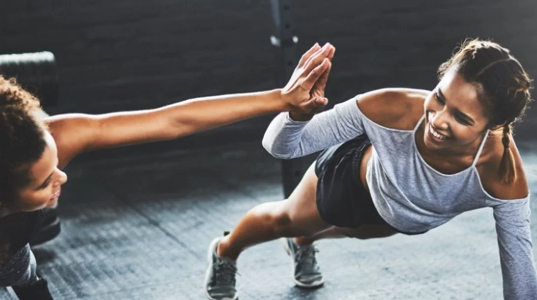 4 βασικές ορμόνες που επηρεάζουν τη φυσική σου δύναμη