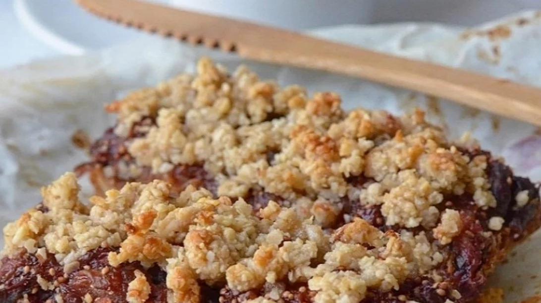 Μπάρες αμυγδάλου με σύκο από τον διατροφολόγο Μάνο Δημητρούλη