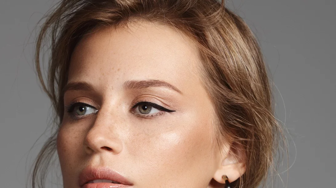 Ποιο eyeliner μου ταιριάζει ανάλογα με το χρώμα των ματιών μου;