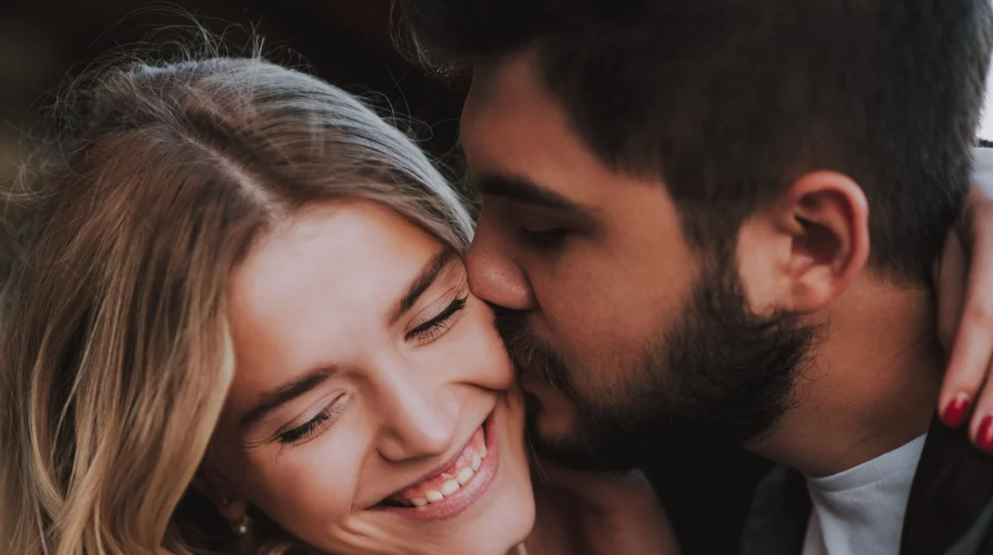 Κόλλησα κονδυλώματα: Μπορώ να το κρύψω από τον σύντροφό μου;