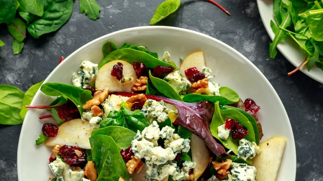 Πότε είναι μια σαλάτα υγιεινή; Ποιες είναι οι "κακές" και οι "καλές" σαλάτες;