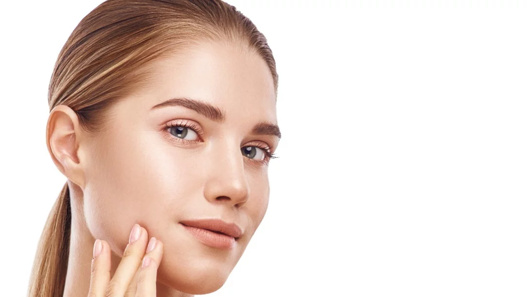 Πώς θα αποκτήσεις υγιή και νεανική επιδερμίδα; Αυτή είναι η απλούστερη και λιγότερο επεμβατική μέθοδος
