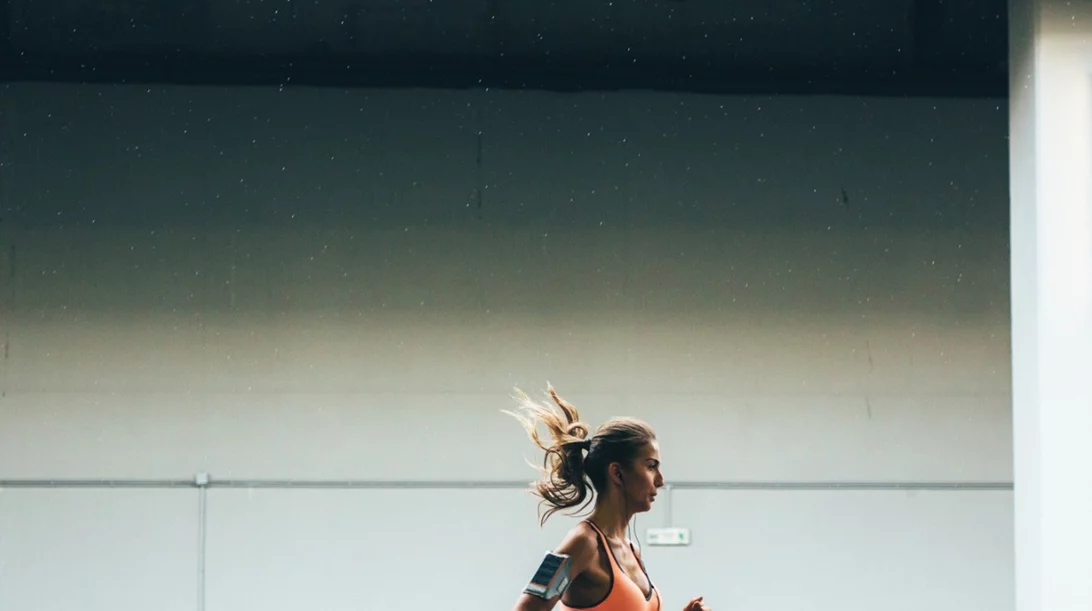 Πώς θα κάνεις φόρτιση υδατανθράκων πριν το Μαραθώνιο και κάθε αγώνα; Διατροφική προετοιμασία για δρομείς από τον Μάνο Δημητρούλη