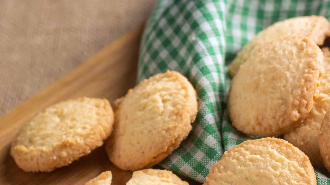 Κουλουράκια χωρίς βούτυρο και λάδι ΜΕ ΚΟΛΟΚΥΘΑΚΙ - kid friendly σνακ!