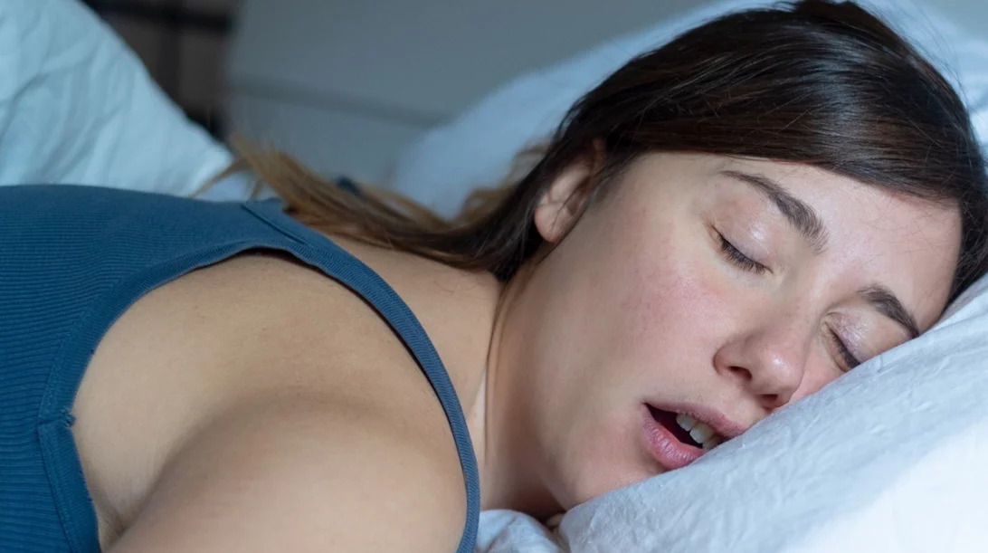 Ροχαλητό: Σε τι οφείλεται και ποια είναι η θεραπεία για το ροχαλητό