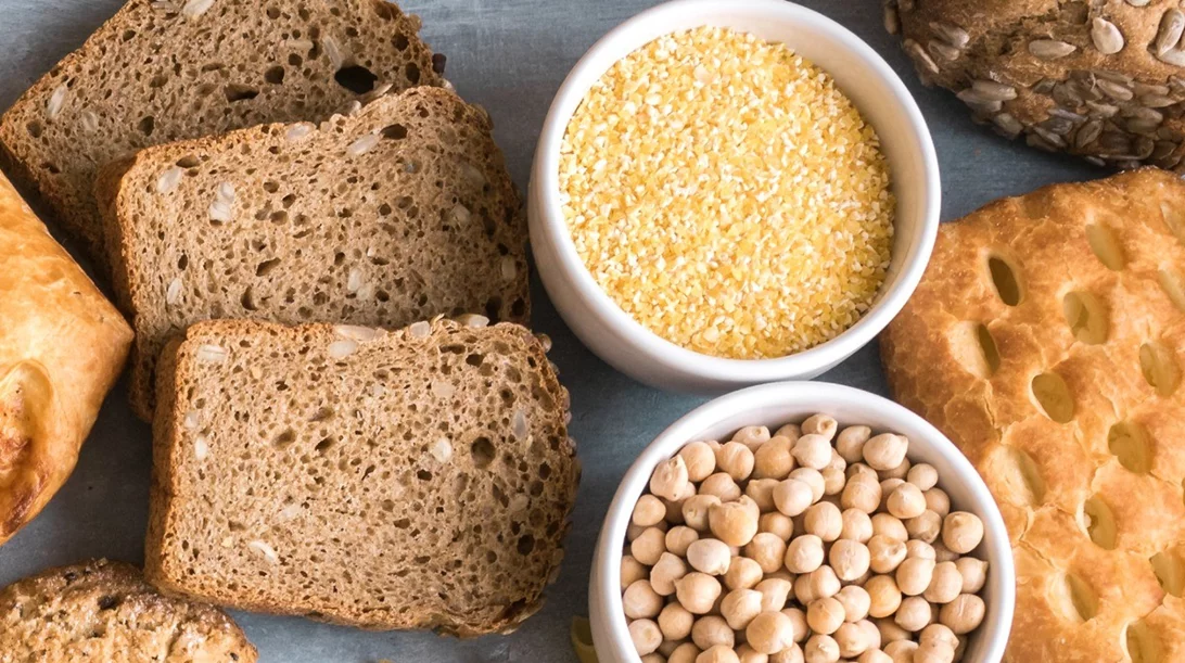 Διατροφή χωρίς γλουτένη: 3 συνταγές για νόστιμα γλυκά και 1 συνταγή για ψωμί