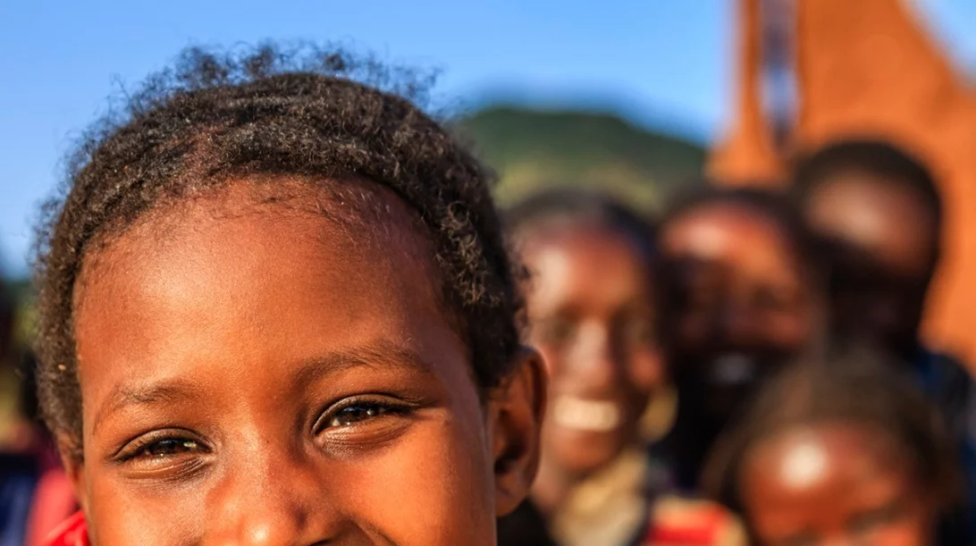 Τι είναι η αναδοχή και γιατί να γίνουμε ανάδοχοι γονείς ενός παιδιού;