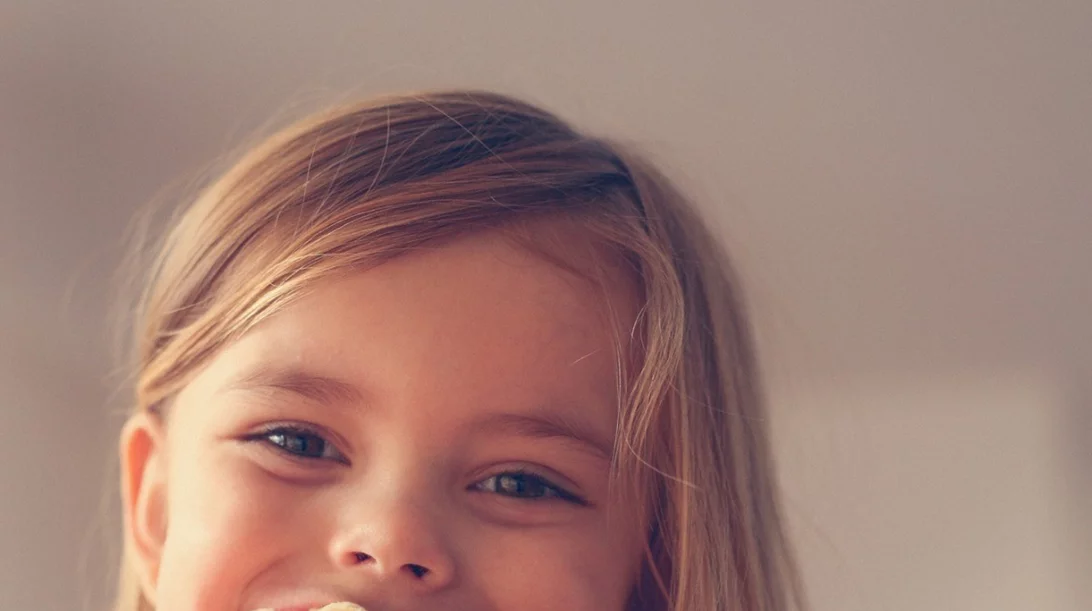 5 υγιεινά σνακ για τα παιδιά: Διαλέγουμε τα πιο αγαπημένα μας προϊόντα