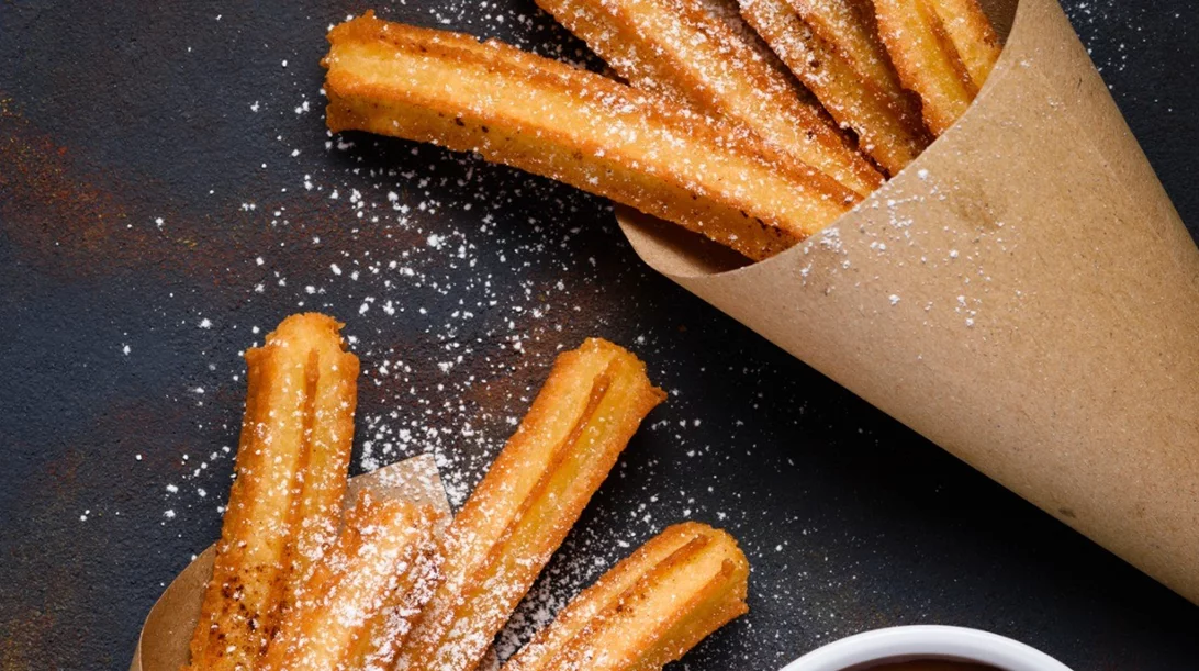 Φτιάξε την αυθεντική συνταγή της Disneyland για απίθανα churros- Τα απολαμβάνουμε σπίτι με τα παιδιά
