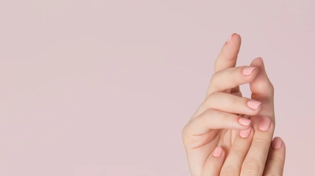 Τάσεις νύχια 2020: Τα παστέλ βερνίκια που θα γίνουν ανάρπαστα φέτος το καλοκαίρι