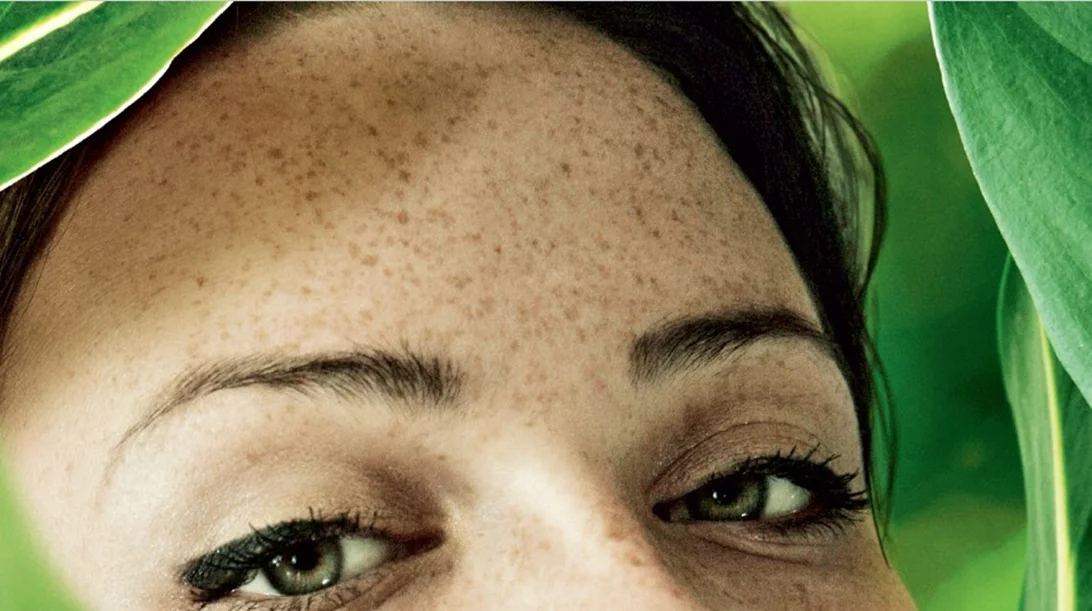 Πώς θα αποδώσουν καλύτερα τα προϊόντα προσώπου; Ακολουθώντας την κατάλληλη ρουτίνα