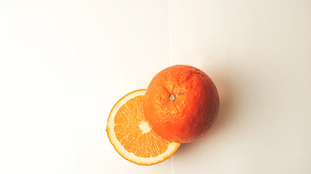 Ποια είναι τα φρούτα με βιταμίνη C; Πώς να χρησιμοποιήσεις ολόκληρο το φρούτο, από τη φλούδα μέχρι το χυμό του