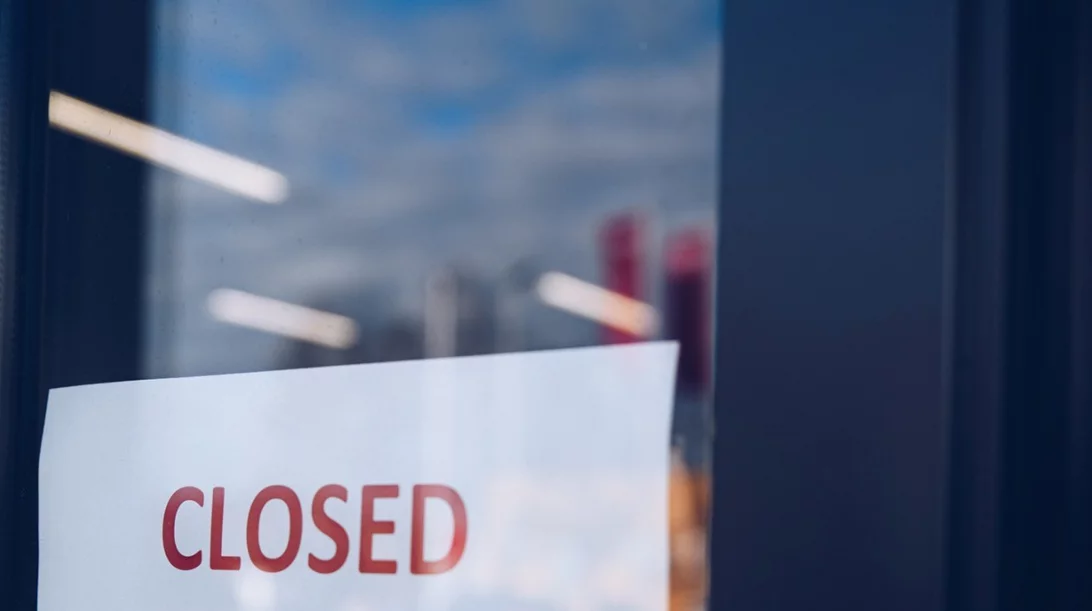 Από απόψε τα νέα μέτρα για τον κορονοϊό σε εφαρμογή - Αύριο η ανακοίνωση για το αν θα κλείσουν τα σχολεία