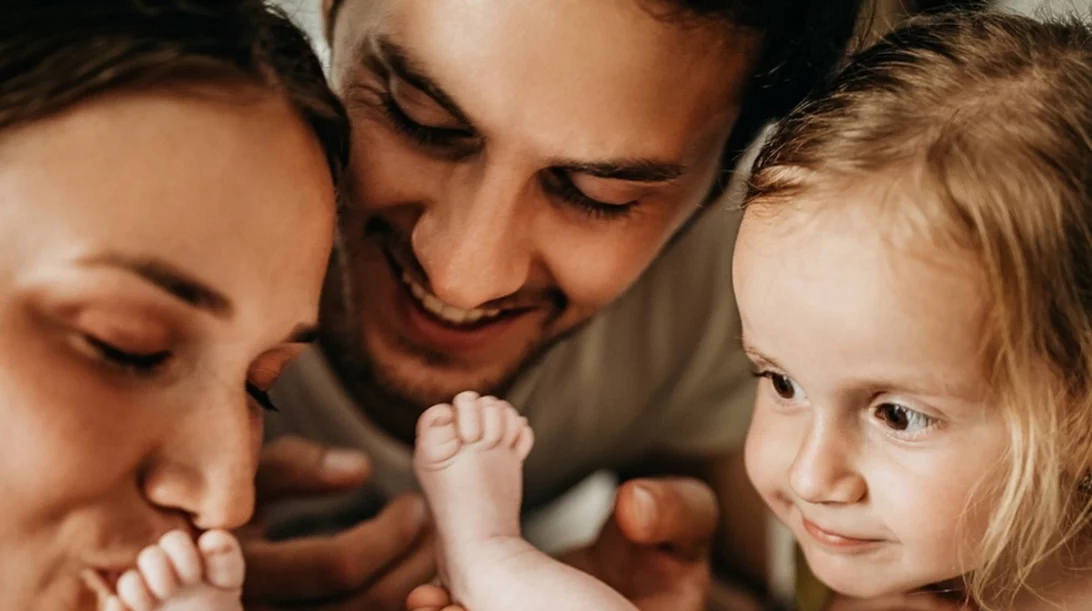 Συστήνοντας το νέο μωρό στην οικογένεια