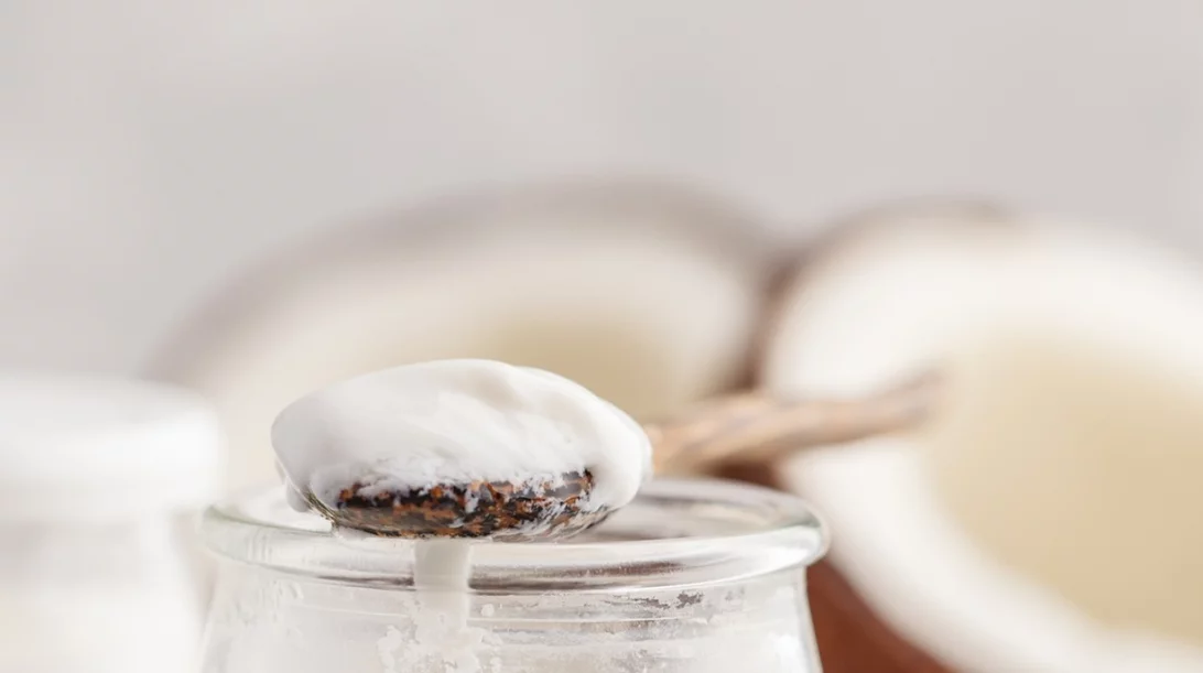 Πώς θα φτιάξεις κεφίρ καρύδας και γιατί να το προτιμήσεις;