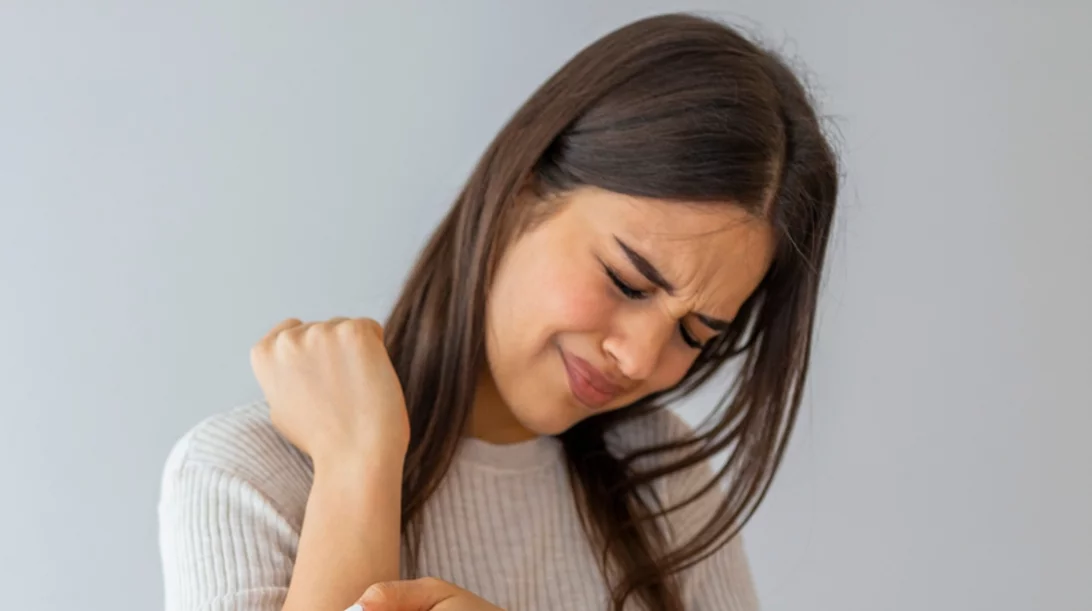 6 πράγματα που αξίζει να εξετάσεις αν η ψωρίασή σου δεν βελτιώνεται - συν μία νέα θεραπεία