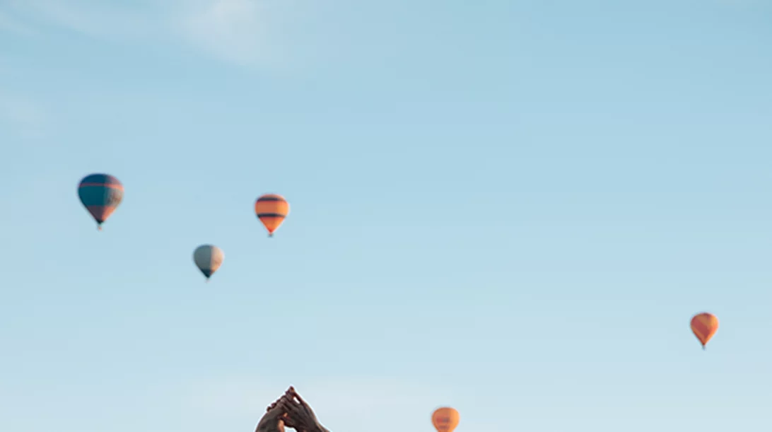 International Yoga Tour: Νέο ψηφιακό πρόγραμμα μαθημάτων Vinyasa Yoga από την Oysho