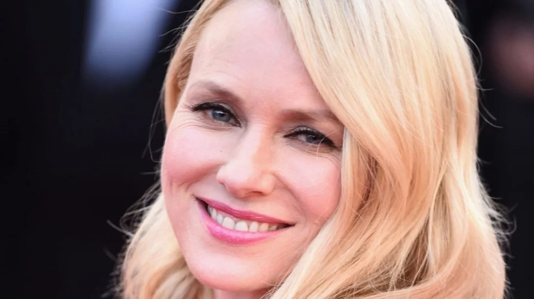 Η Naomi Watts υιοθέτησε το πιο κομψό κούρεμα του φετινού φθινοπώρου