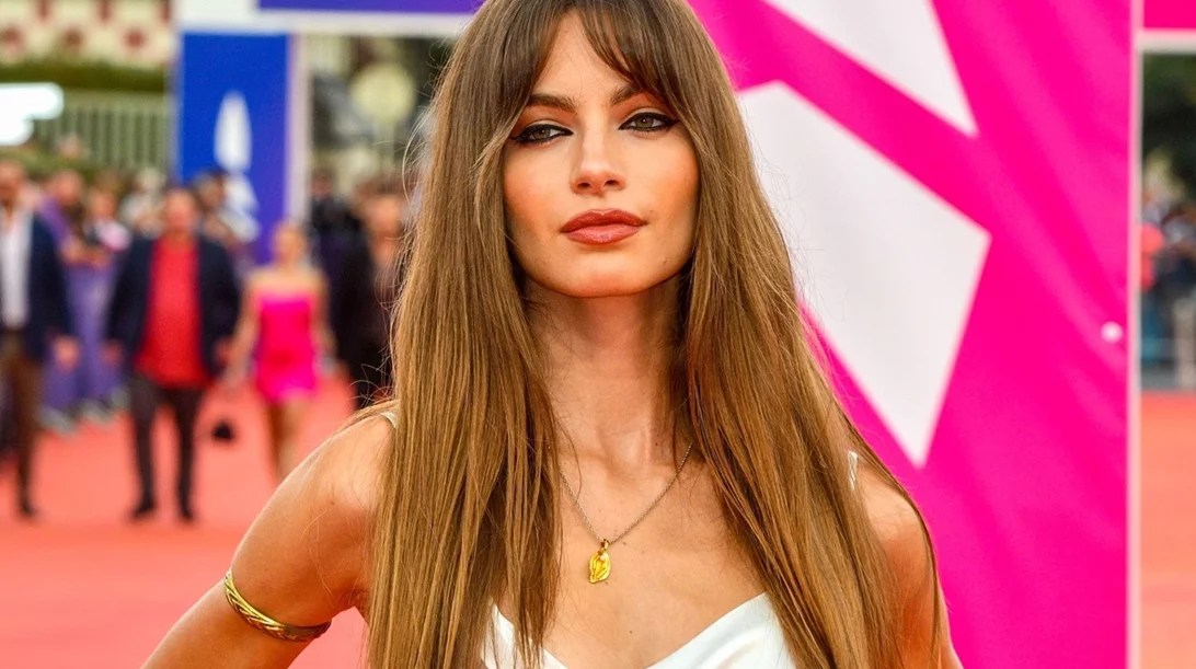 Τα 5 πανέξυπνα makeup hacks που ακολουθούν όλες οι Γαλλίδες για να δείχνουν νεότερες