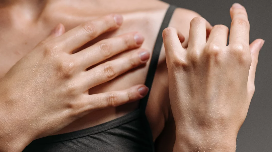 Σημάδια γήρανσης στα χέρια: Πώς θα τα καταπολεμήσεις