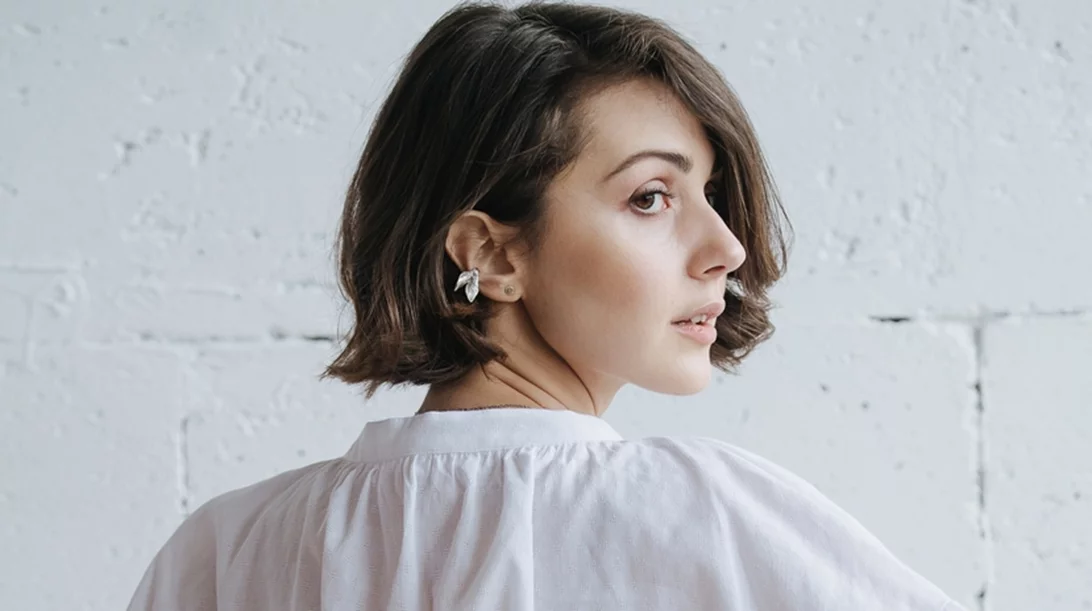 4 basic (και πανεύκολα) χτενίσματα για κοντά μαλλιά