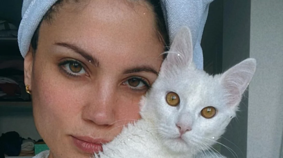 Γάτες και εγκυμοσύνη: Οι συμβουλές της Μαίρης Συνατσάκη από την εμπειρία της