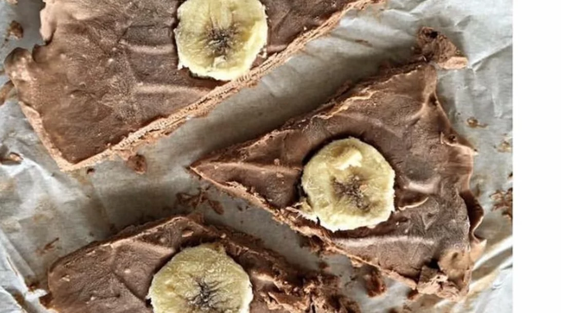 Χωρίς ζάχαρη: Γιαουρτογρανίτα με κακάο και μπανάνα και μπράουνις χωρίς αλεύρι