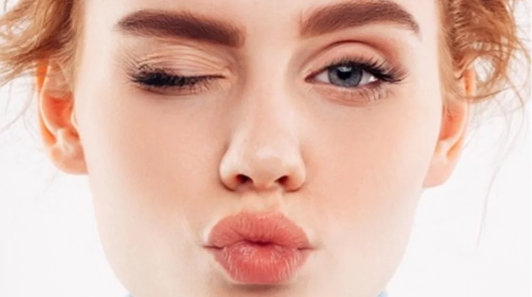 Τα 10 καλύτερα lip plumpers για φυσικό όγκο στα χείλη - χωρίς νυστέρι