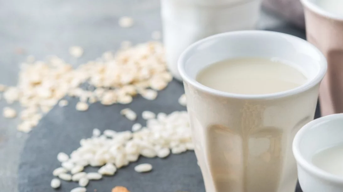 Ποιο φυτικό ρόφημα είναι το καλύτερο; Τα χαρακτηριστικά και οι χρήσεις τους