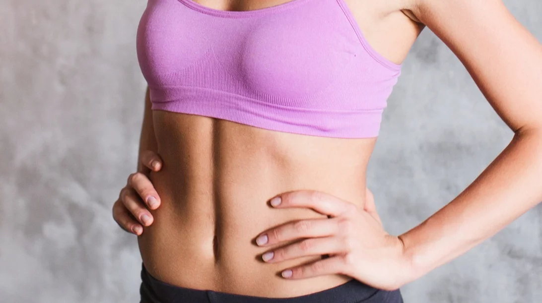 Η σωστή διατροφή για γραμμωμένη κοιλιά με λιγότερο λίπος