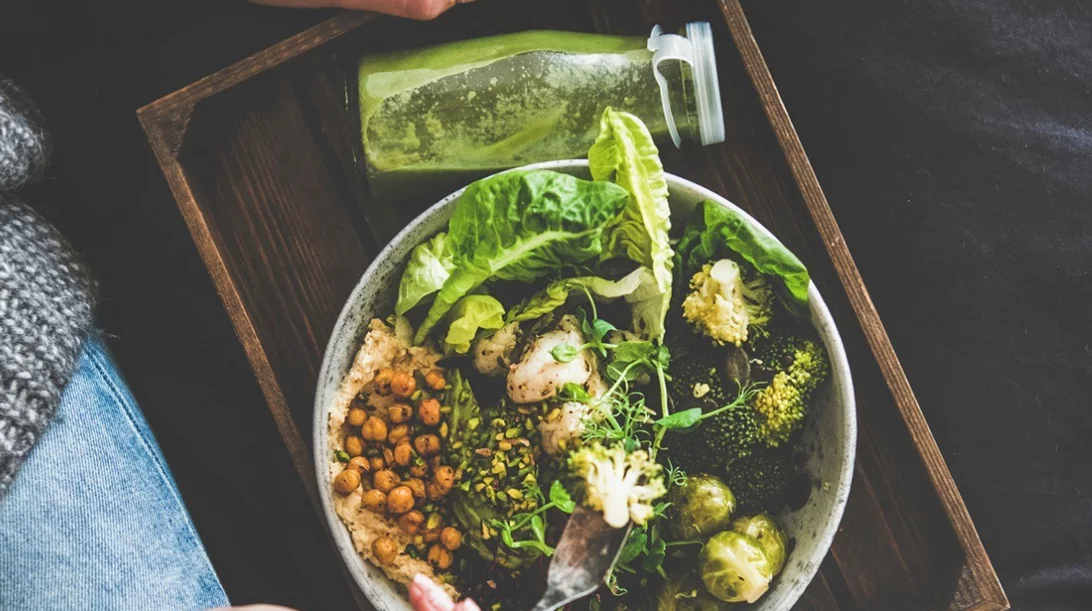 Αναζωογώνησε το σώμα σου: Διατροφή αποτοξίνωσης μιας εβδομάδας χωρίς επεξεργασμένες τροφές