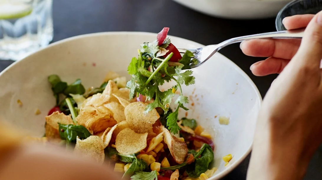 Διατροφή χωρίς αλάτι: Ενδεικτικό πλάνο για να νιώσεις υγιής και ανάλαφρη