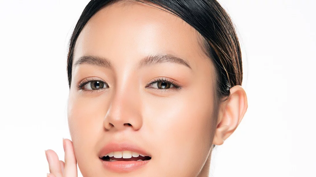 Προϊόντα με υδροξυοξέα: Τι είναι και ποια να προτιμήσεις σύμφωνα με τις ανάγκες σου