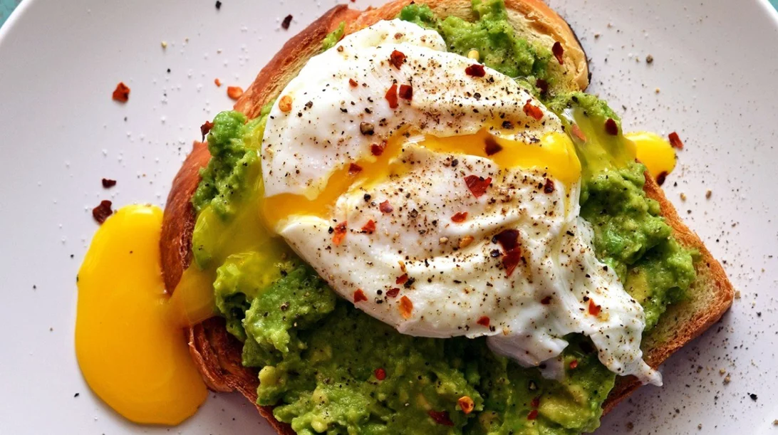 8 διαιτολόγοι μοιράζονται τις αγαπημένες τους συνταγές και τις τροφές που προτιμούν